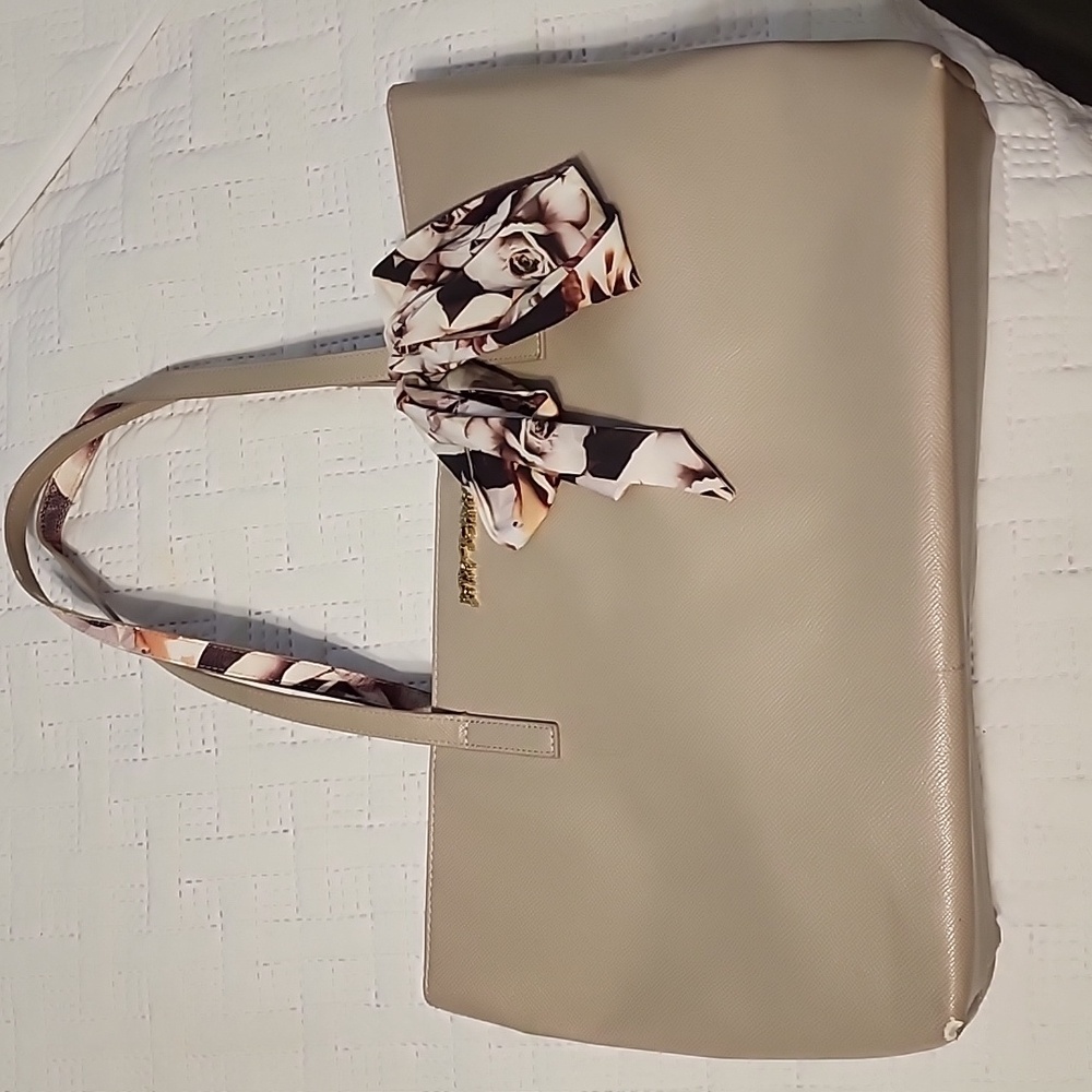 Taupe tote